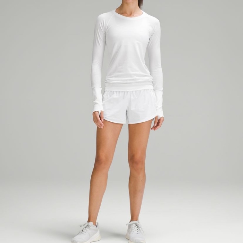 LULULEMON Tracker Lined Short 4"